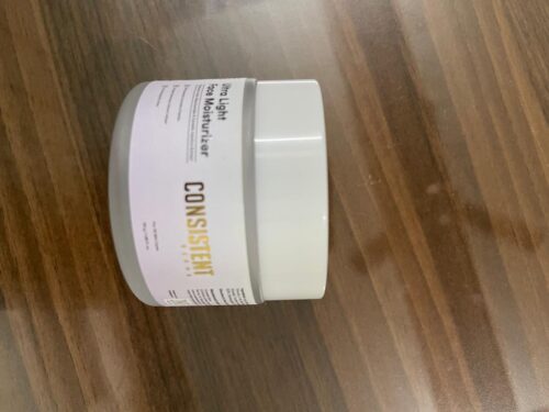 Ultralight Face Moisturizer photo review