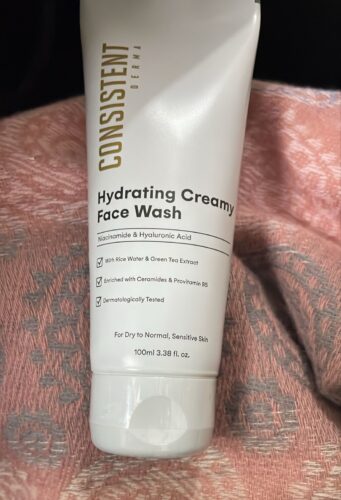Hydrating Creamy Face Wash photo review